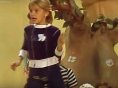 Hudobné video: Zaspomínajte si na hit Darinky Rolincovej o škole Darinka Rolincová spieva