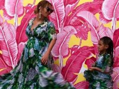 Prvé obrázky hviezdnych dvojičiek! Beyonce zverejnila na svojom profile fotku bábätiek